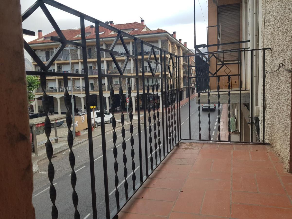 Apartamento Fantastic Pis A Oliana Alt Urgell Lleida Wifi Exterior foto
